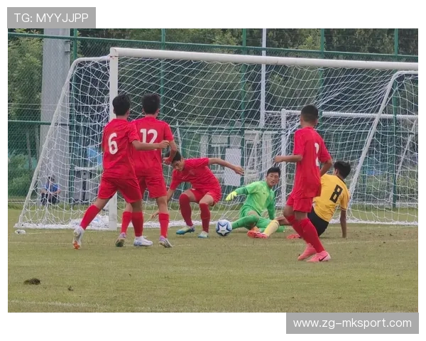 成都蓉城帅惟浩边路传切撕开防线：城市生活的新速度与训练之道
